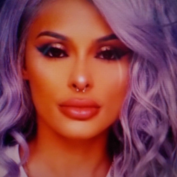 EYELINER/FOUNDATION SET - Picture 10 of 13